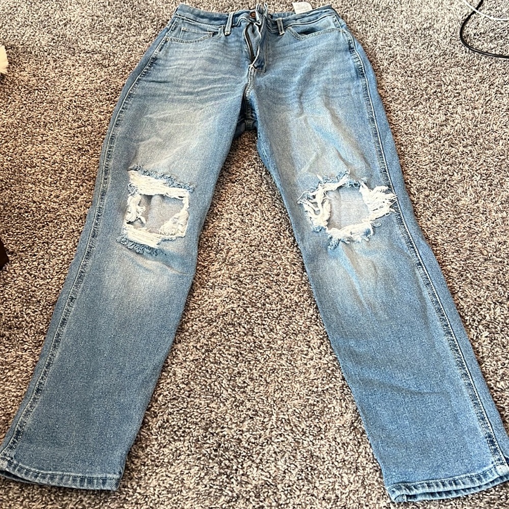 Ultra High Rise Mom Jeans - Picture 2 of 3